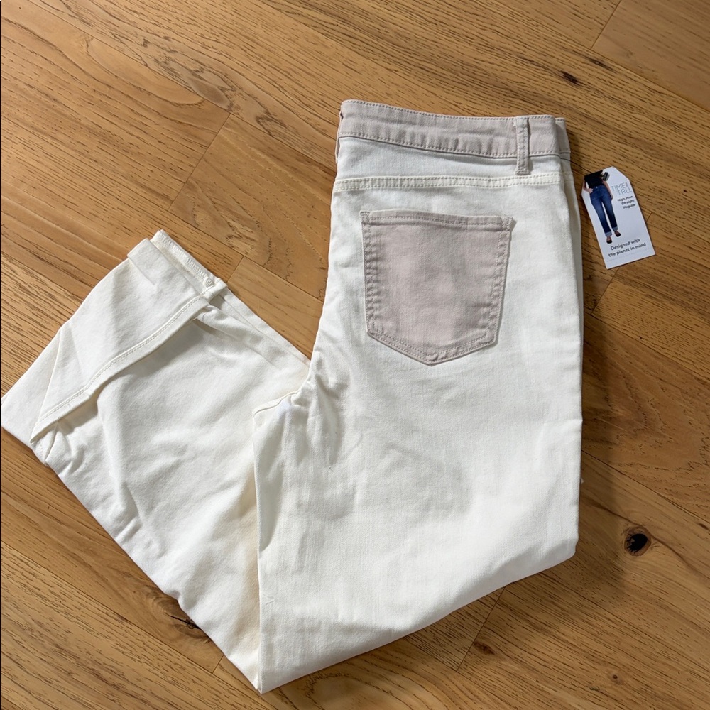 Women’s Time and Tru cream Jeans with Contrast Pocket
